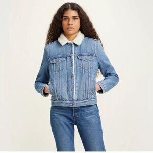 LEVI’S Original Sherpa Trucker Jacket NWT